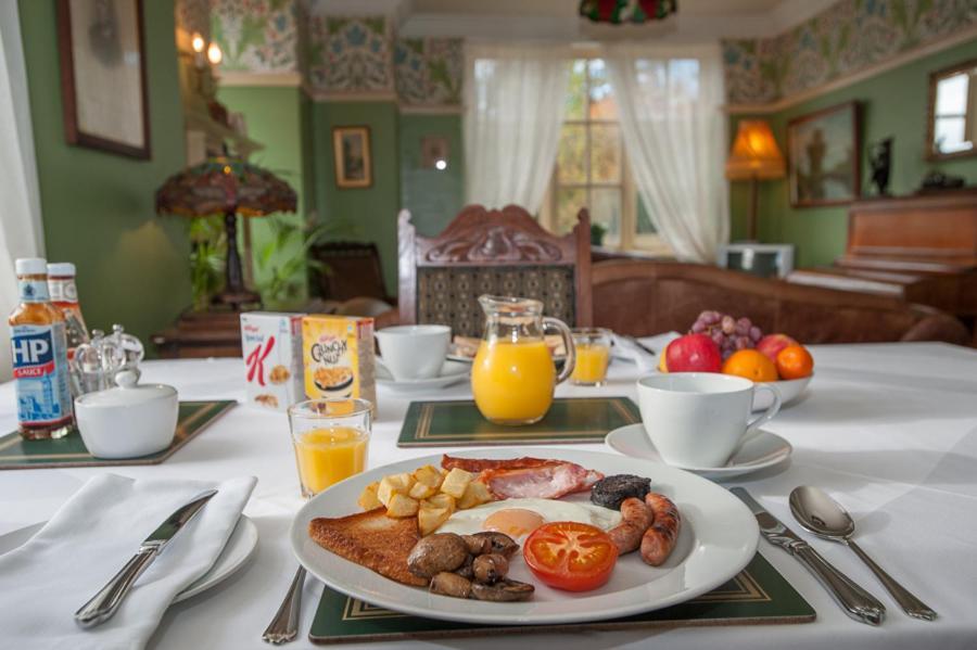 Ardwyn House Bed & Breakfast Llanwrtyd Wells Exterior photo